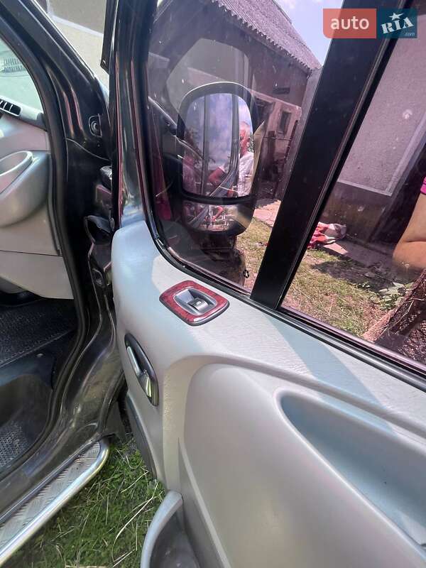 Мінівен Opel Vivaro 2008 в Бучачі