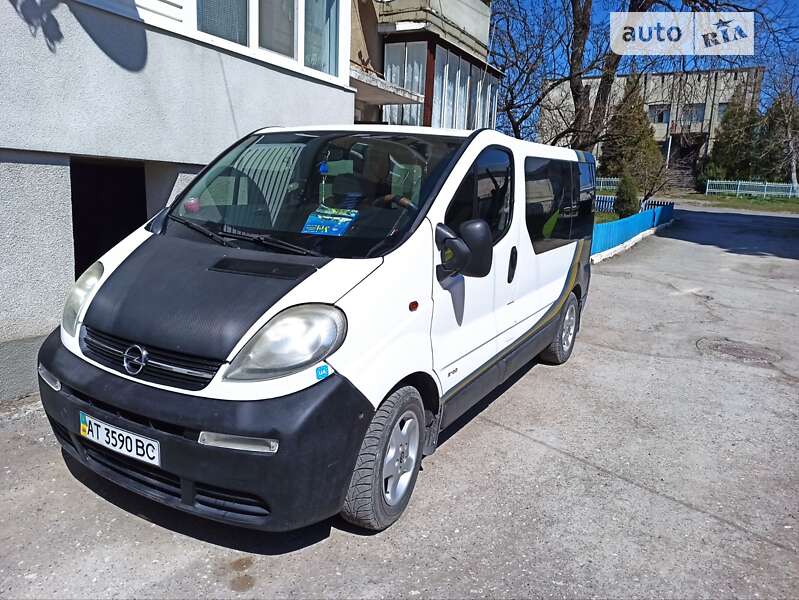 Минивэн Opel Vivaro 2004 в Залещиках