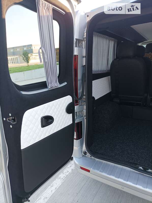 Мінівен Opel Vivaro 2019 в Києві