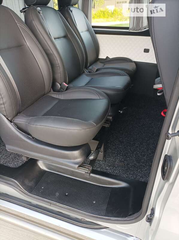 Мінівен Opel Vivaro 2019 в Києві