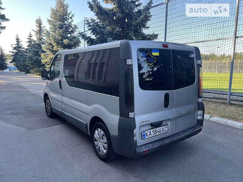 Минивэн Opel Vivaro 2004 в Киеве