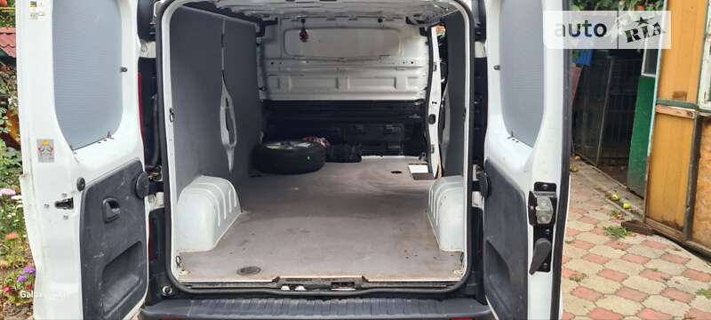 Грузовой фургон Opel Vivaro 2016 в Городище