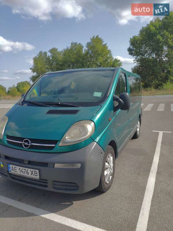 Минивэн Opel Vivaro 2001 в Каменском