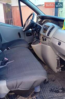 Минивэн Opel Vivaro 2002 в 