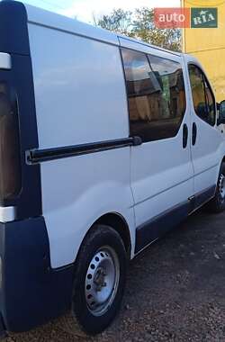 Минивэн Opel Vivaro 2002 в 