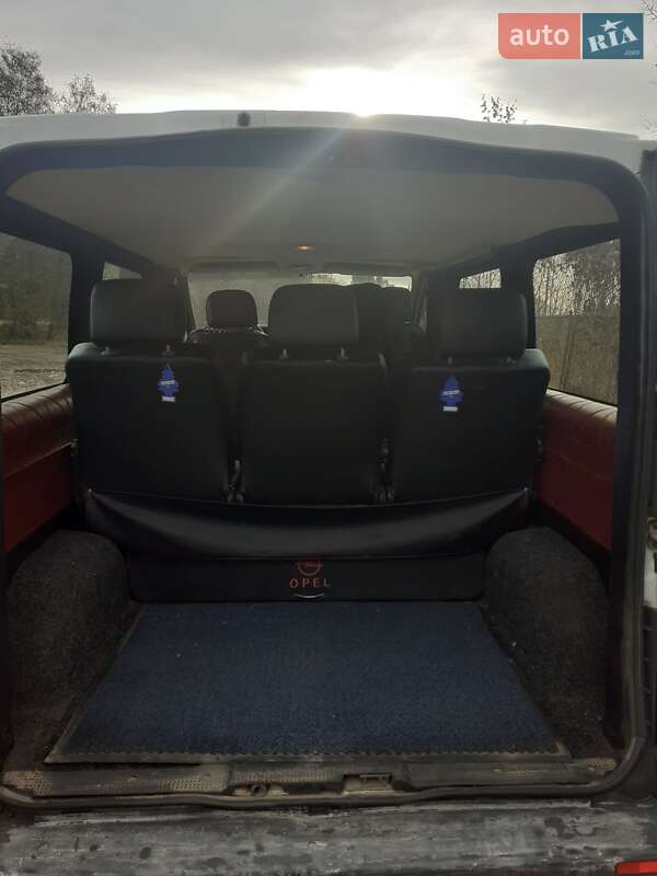 Мінівен Opel Vivaro 2006 в Чернігові