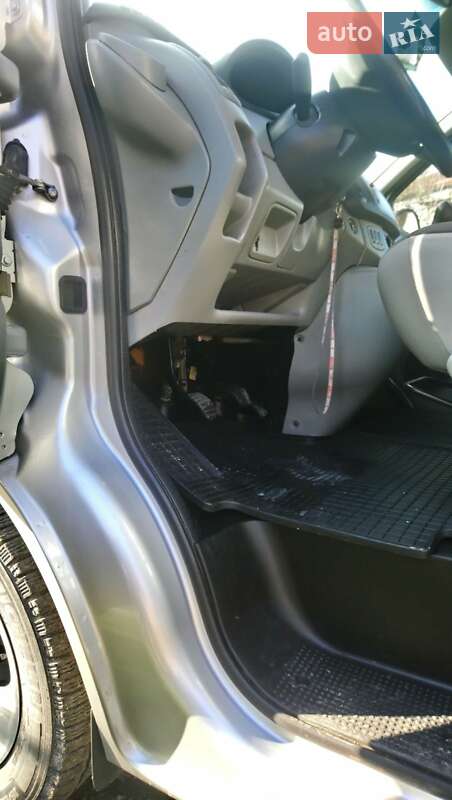 Минивэн Opel Vivaro 2014 в Виньковцах