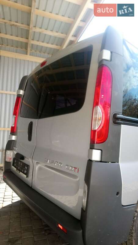 Минивэн Opel Vivaro 2014 в Виньковцах