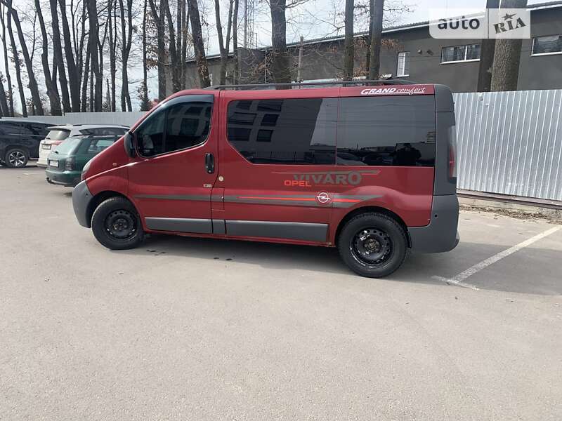 Минивэн Opel Vivaro 2006 в Виннице