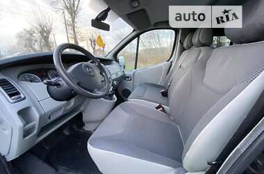 Минивэн Opel Vivaro 2010 в 