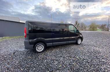 Минивэн Opel Vivaro 2010 в 