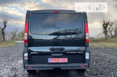 Минивэн Opel Vivaro 2010 в 