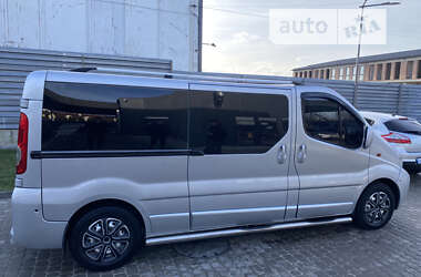 Минивэн Opel Vivaro 2004 в Львове