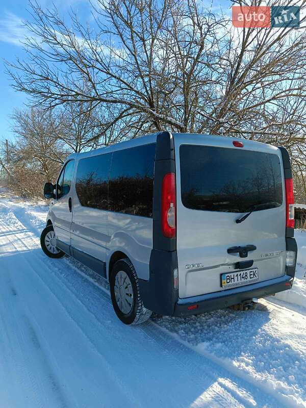 Мінівен Opel Vivaro 2009 в Одесі