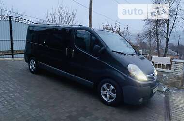 Минивэн Opel Vivaro 2011 в Могилев-Подольске