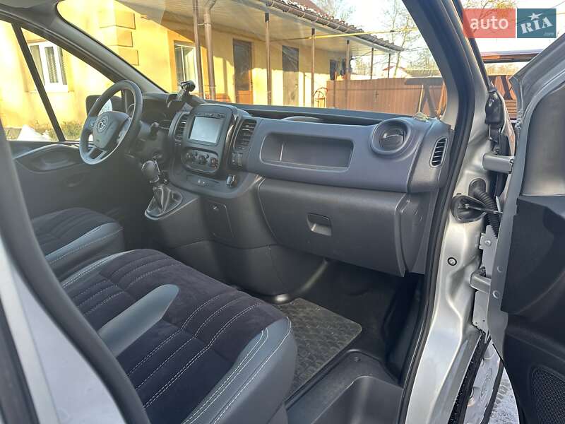 Мінівен Opel Vivaro 2018 в Тернополі
