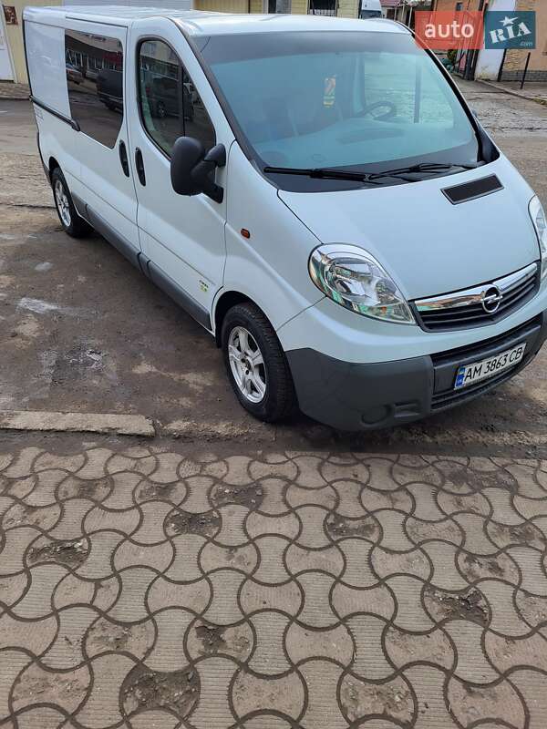 Грузопассажирский фургон Opel Vivaro 2014 в Ананьеве фото 17 Грузопассажирский фургон Opel Vivaro 2014 в Ананьеве
