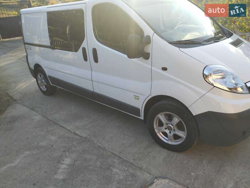 Грузопассажирский фургон Opel Vivaro 2014 в Ананьеве фото 5 Грузопассажирский фургон Opel Vivaro 2014 в Ананьеве