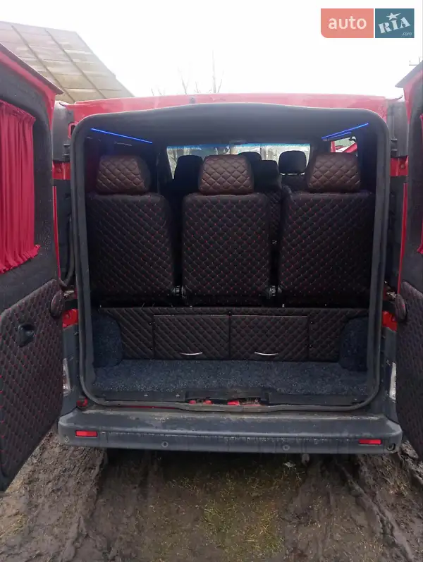 Минивэн Opel Vivaro 2009 в 