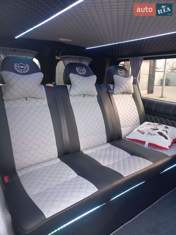 Мінівен Opel Vivaro 2016 в Одесі
