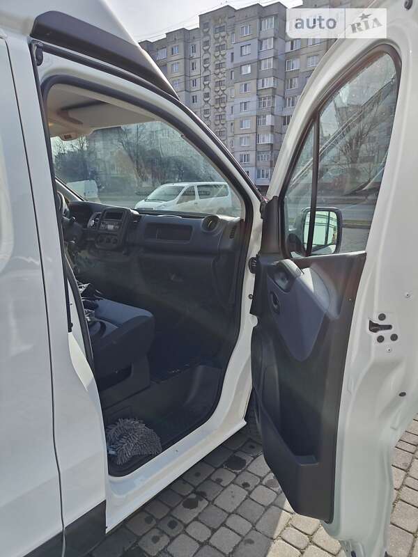 Грузовой фургон Opel Vivaro 2017 в Хмельницком фото 11 Грузовой фургон Opel Vivaro 2017 в Хмельницком