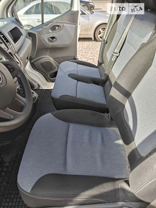 Грузовой фургон Opel Vivaro 2017 в Хмельницком фото 14 Грузовой фургон Opel Vivaro 2017 в Хмельницком