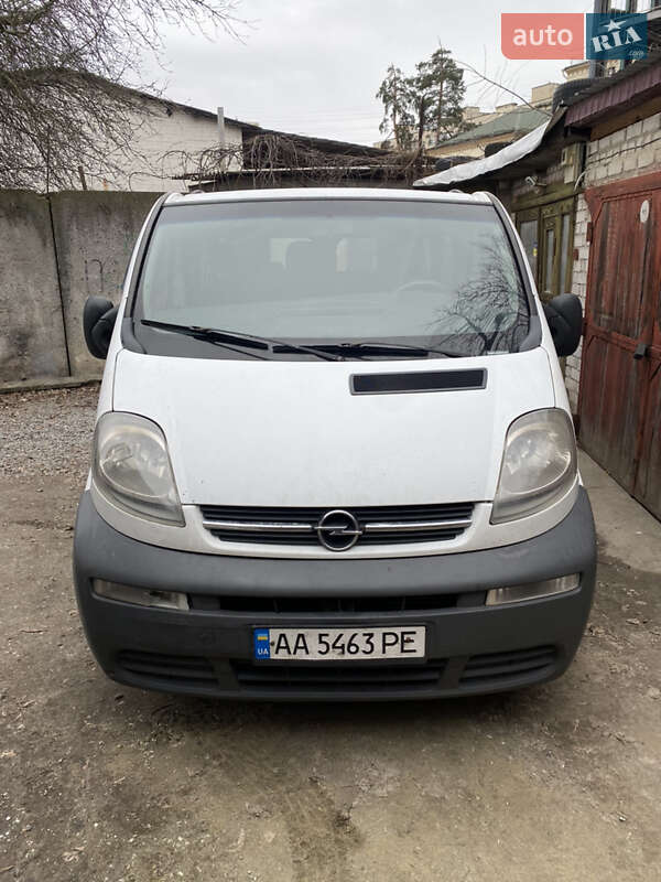 Opel Vivaro 2005