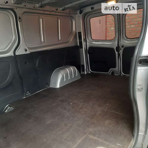 Вантажний фургон Opel Vivaro 2016 в Ніжині фото 17 Вантажний фургон Opel Vivaro 2016 в Ніжині