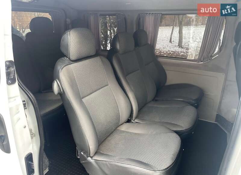 Минивэн Opel Vivaro 2004 в Ровно фото 5 Минивэн Opel Vivaro 2004 в Ровно