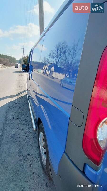 Вантажний фургон Opel Vivaro 2011 в Васищеве