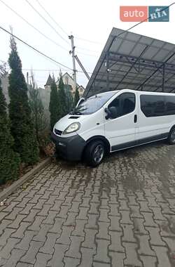 Минивэн Opel Vivaro 2004 в Черновцах