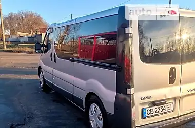 Opel Vivaro 2005