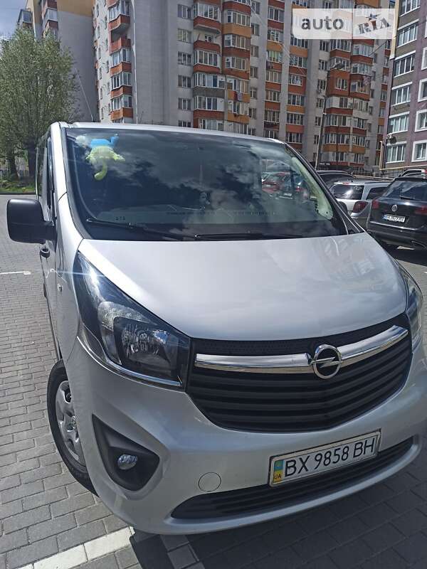 Мінівен Opel Vivaro 2018 в Хмельницькому
