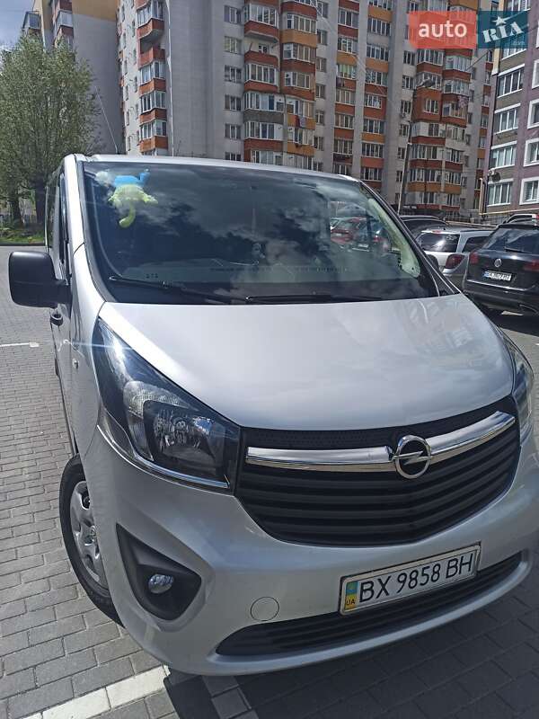 Минивэн Opel Vivaro 2018 в Хмельницком