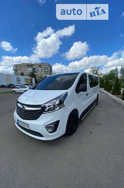 Мінівен Opel Vivaro 2016 в Дніпрі