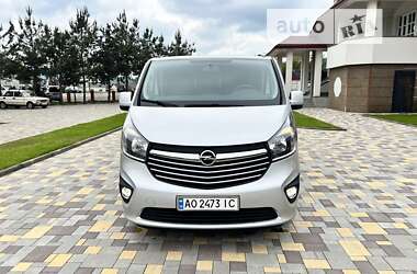 Минивэн Opel Vivaro 2015 в Виноградове