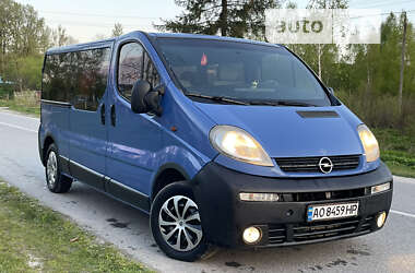 Минивэн Opel Vivaro 2003 в Турке