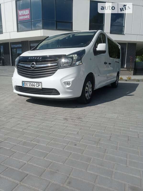 Мінівен Opel Vivaro 2016 в Хмельницькому