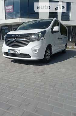 Мінівен Opel Vivaro 2016 в Хмельницькому