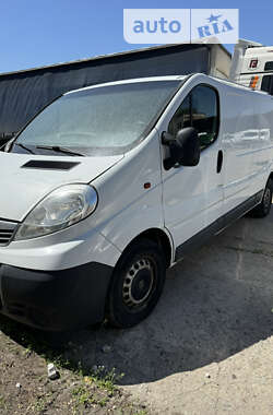 Грузопассажирский фургон Opel Vivaro 2013 в Днепре