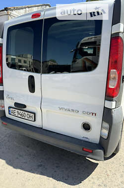 Грузопассажирский фургон Opel Vivaro 2013 в Днепре