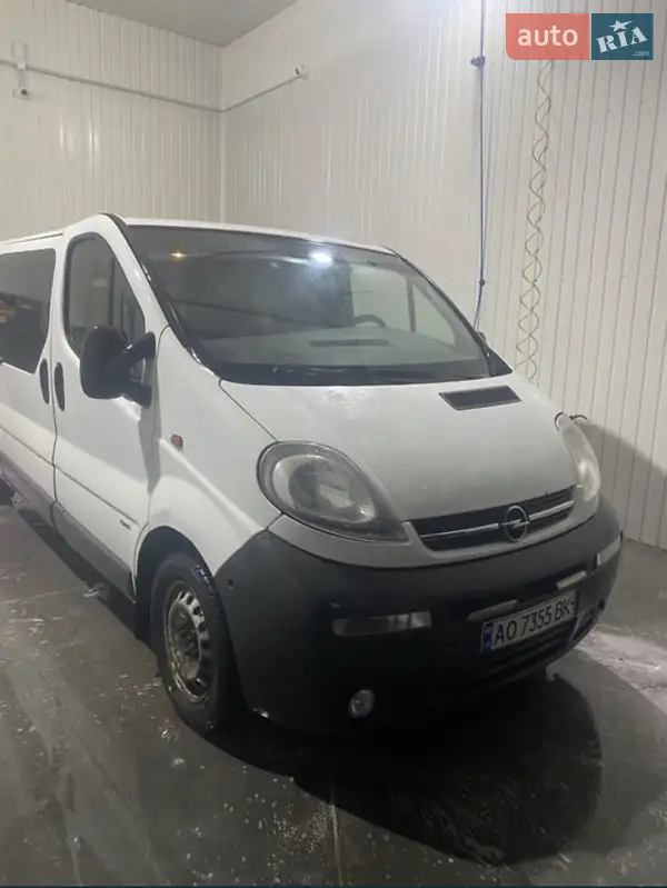 Opel Vivaro 2004
