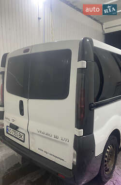 Мінівен Opel Vivaro 2004 в Міжгір'ї