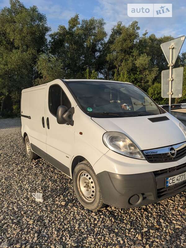 Opel Vivaro 2011