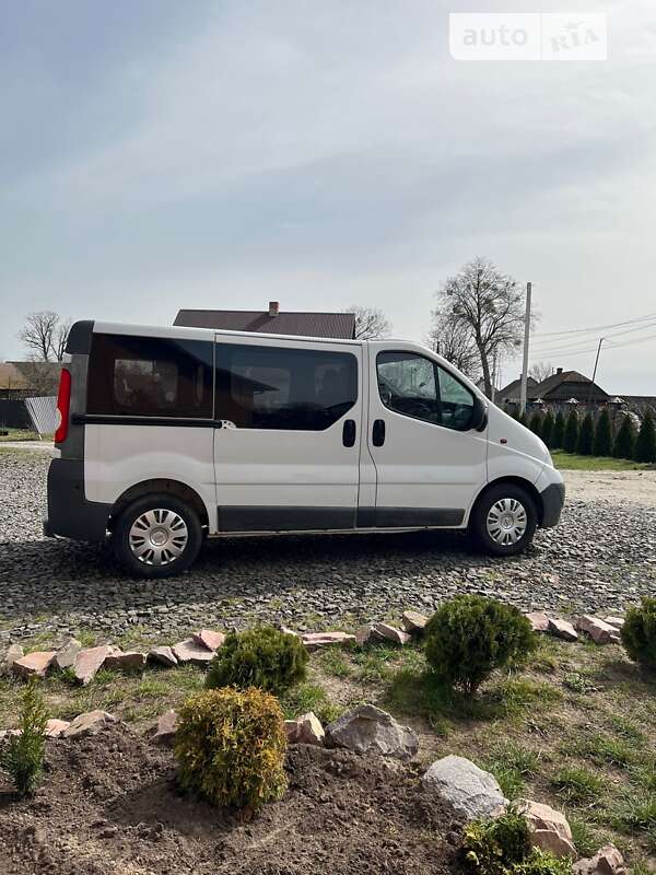 Минивэн Opel Vivaro 2008 в Луцке