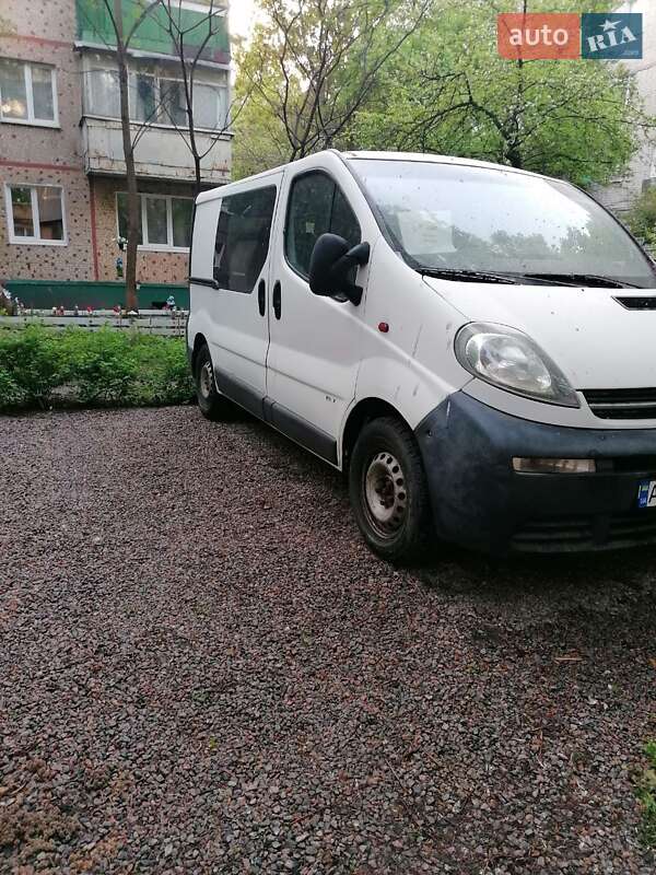 Минивэн Opel Vivaro 2002 в Харькове