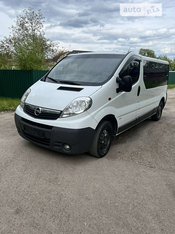 Минивэн Opel Vivaro 2013 в Коростене