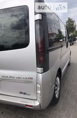 Минивэн Opel Vivaro 2005 в Барышевке