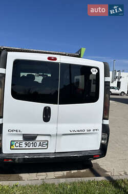 Мінівен Opel Vivaro 2003 в Сторожинці