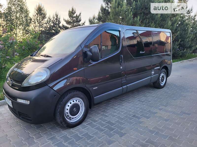 Мінівен Opel Vivaro 2006 в Хмельницькому